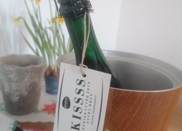 KISSSS Premier Cuvée  pezsgő